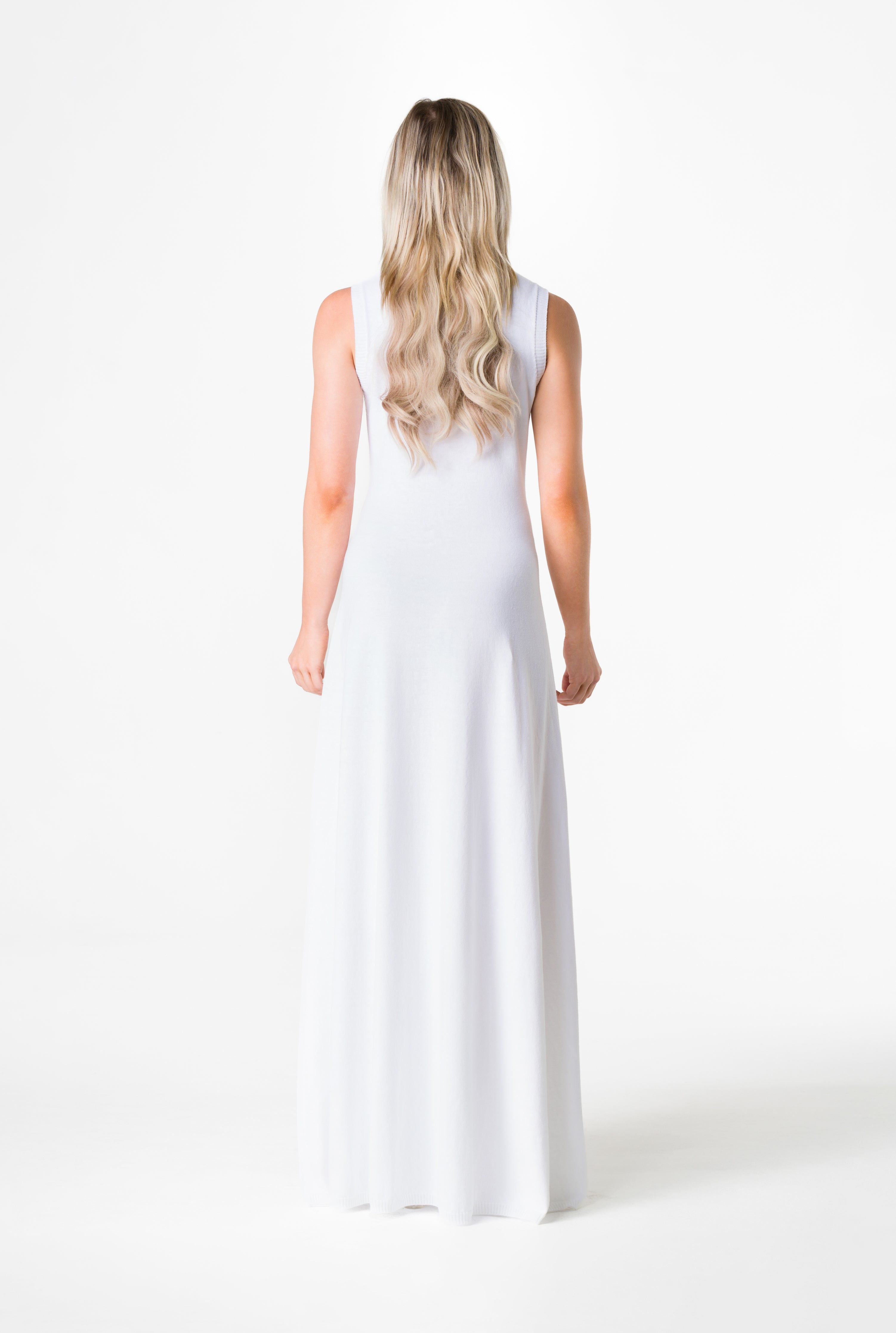 Minimalism Sleeveless Crewneck Fit-and-Flare Extra Long Dress